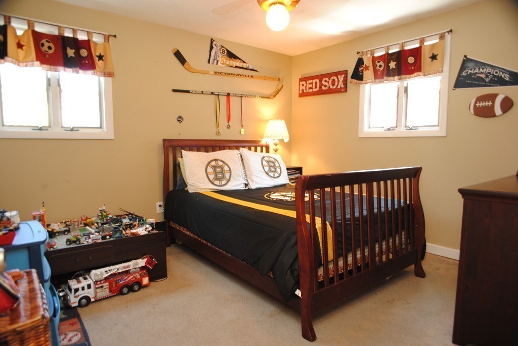34 Raymond Road Marlborough, MA 01752 - Photo 12 of 23 Gallery Image 12