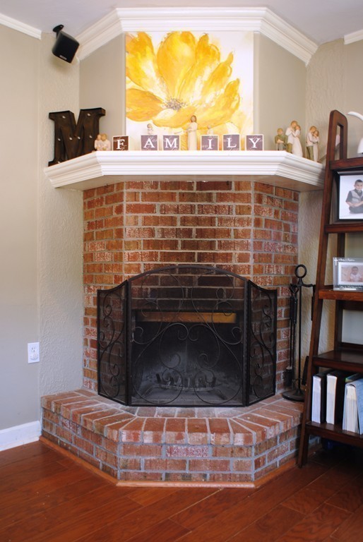 34 Raymond Road Marlborough, MA 01752 - Photo 8 of 23 Gallery Image 8