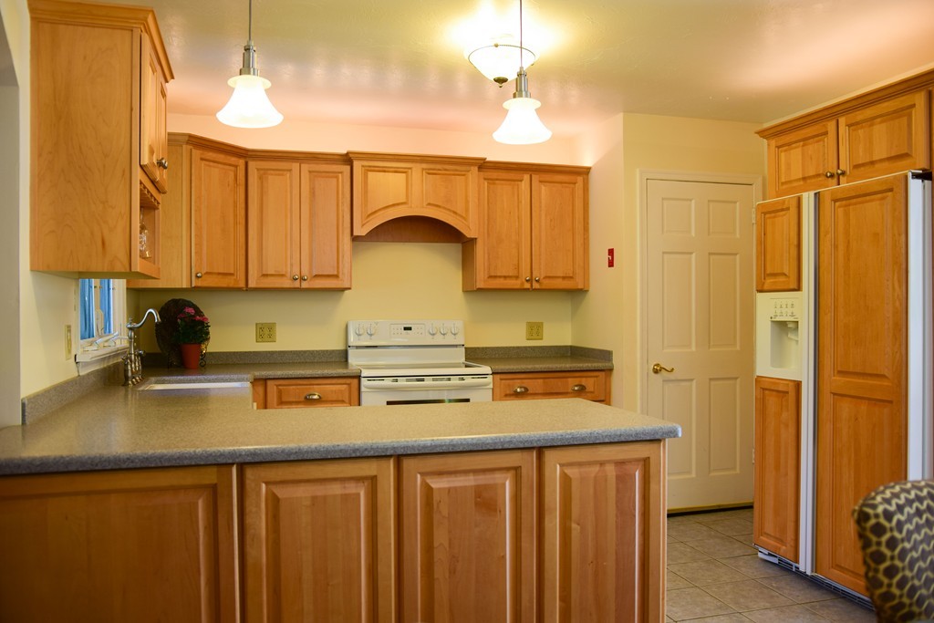 370 State Road Phillipston, MA 01331 - Photo 7 of 30