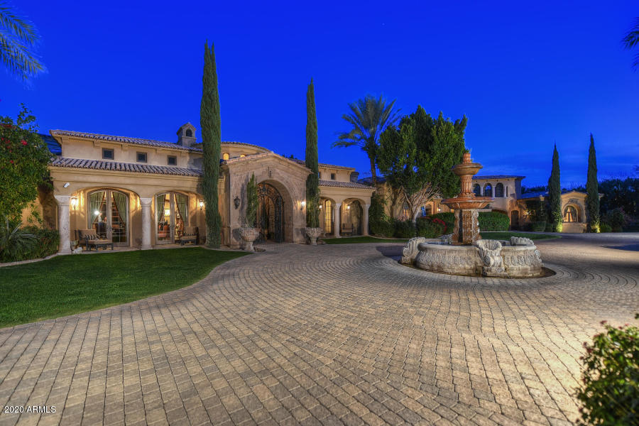 5035 North Invergordon Road Paradise Valley, AZ 85253 - Photo 3 of 43 Twilight