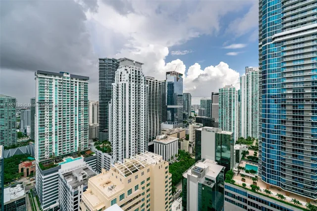 $4,600 | 1200 Brickell Bay Drive, Unit 4024, Miami, FL 33131