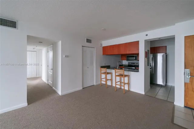 $4,600 | 1200 Brickell Bay Drive, Unit 4024, Miami, FL 33131