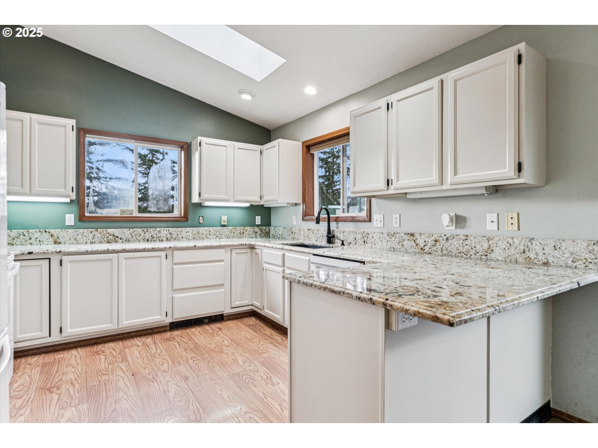 23465 South Central Point Road Canby, OR 97013 - Photo 9 of 40