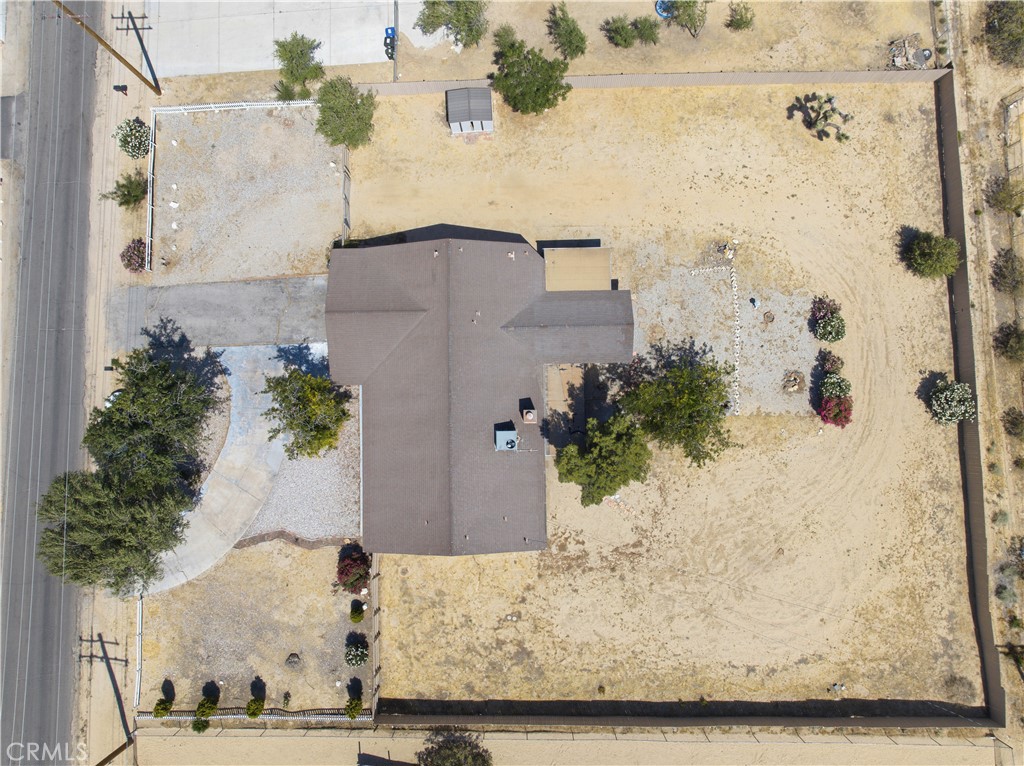 18405 Owatonna Road Apple Valley, CA 92307 - Photo 3 of 41