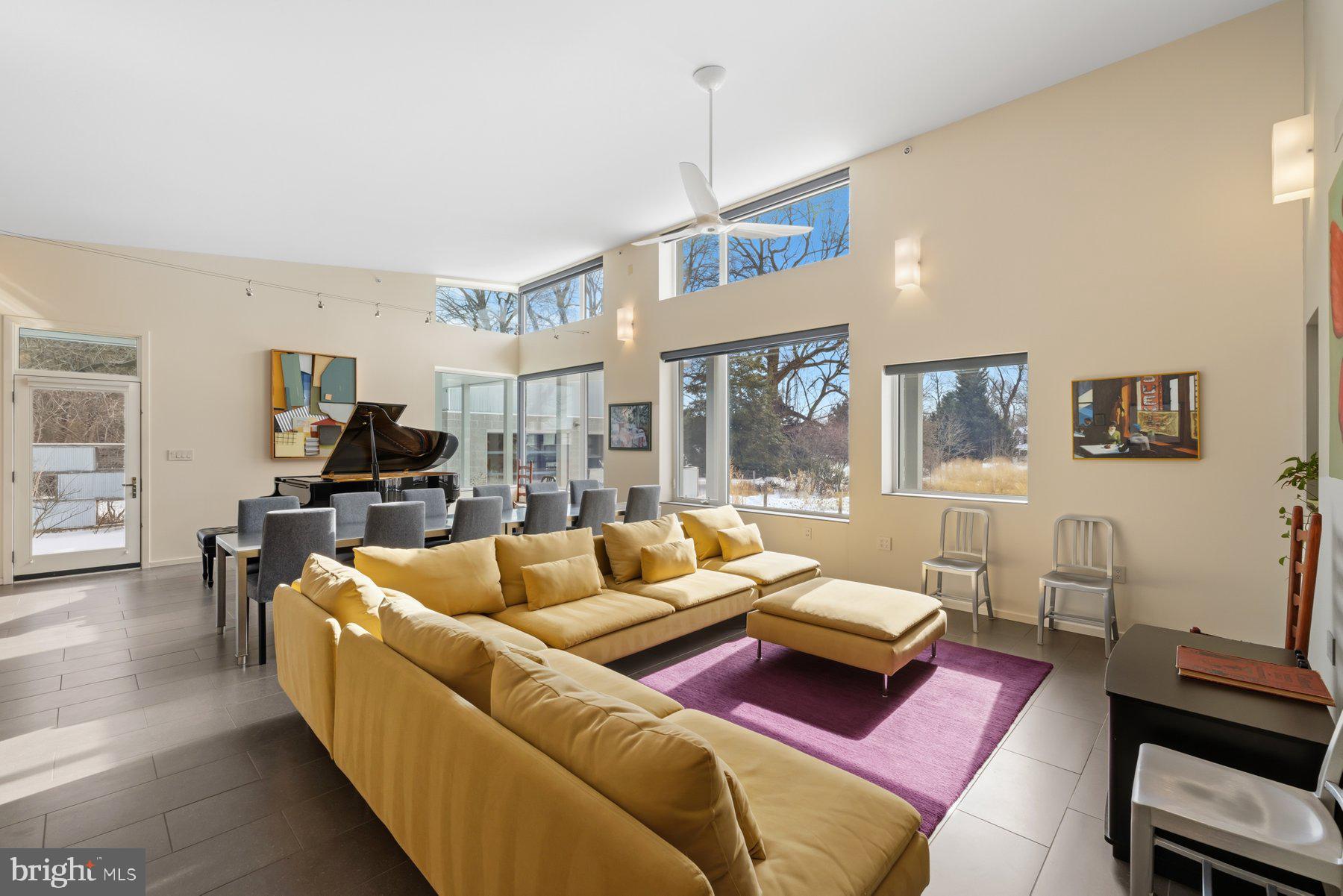 11232 Old Hopkins Road Clarksville, MD 21029 - Photo 14 of 45 Living Room