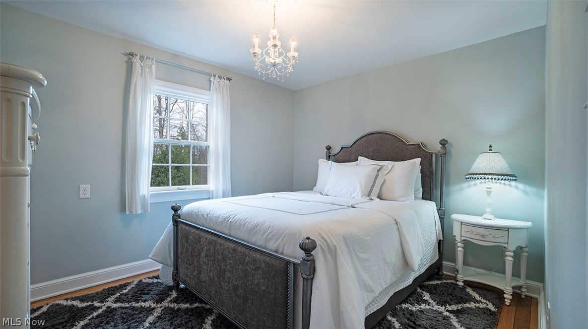 33700 Woodleigh Road Cleveland, OH 44124 - Photo 17 of 35