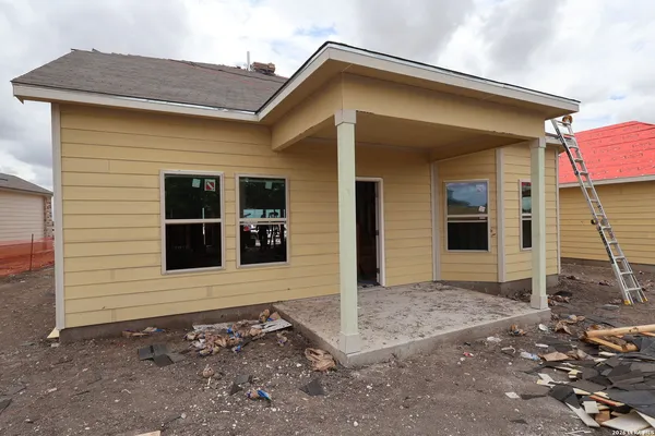 $324,990 | 4823 Maiz Valley, Von Ormy, TX 78073
