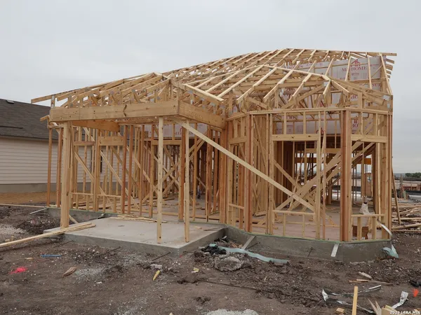 $324,990 | 4823 Maiz Valley, Von Ormy, TX 78073
