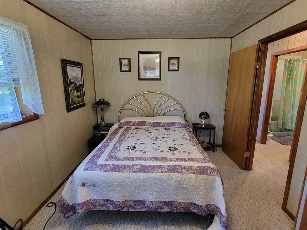 607-11 South Main Street Cascade, ID 83611 - Photo 12 of 23 Bedroom !