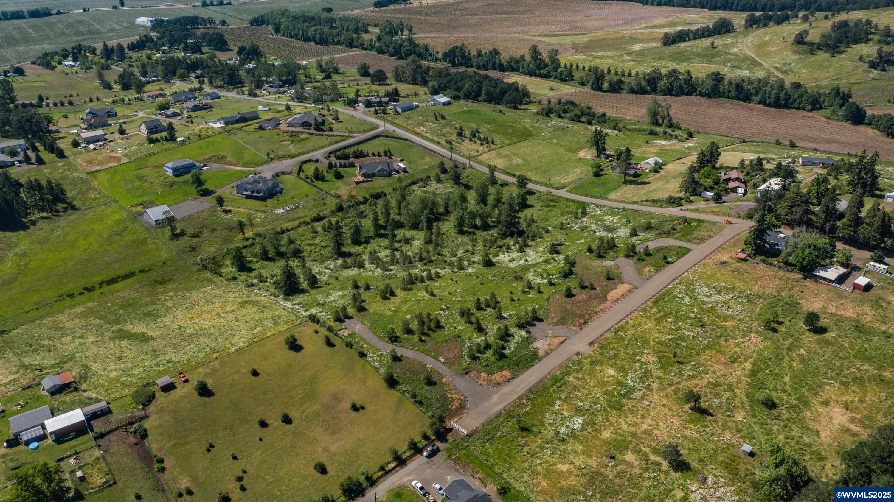 12061 Happy Way Jefferson, OR 97352 - Photo 3 of 10