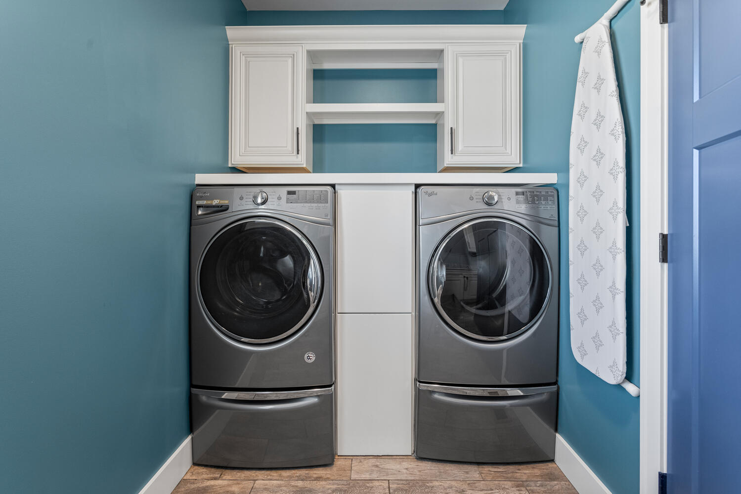 1101 Cascade Drive Savoy, IL 61874 - Photo 27 of 55 a close up view of a washer and dryer