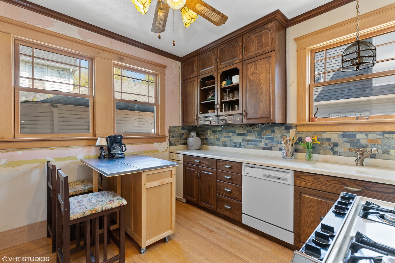 500 Barrett Street Elgin, IL 60120 - Photo 7 of 10