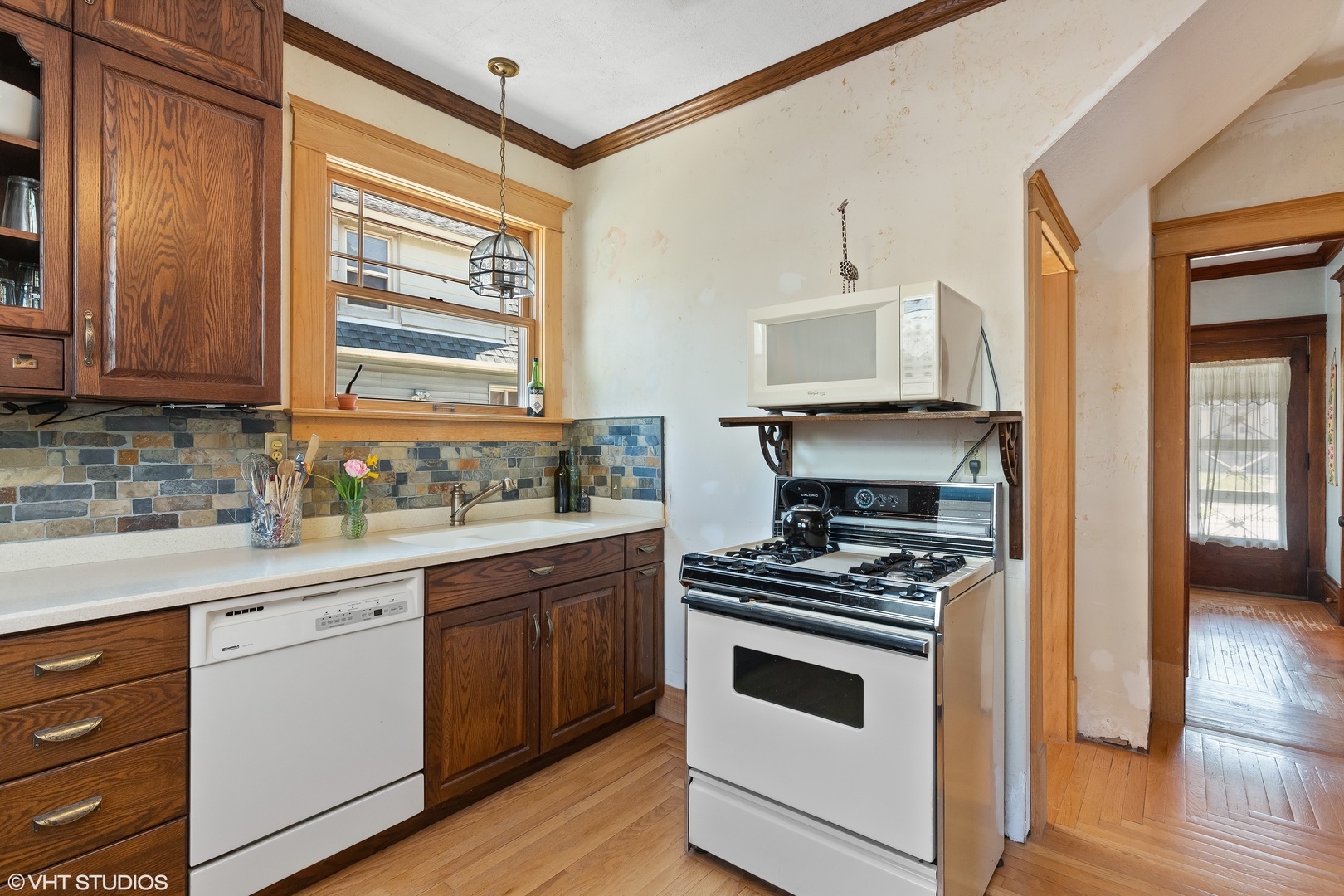 500 Barrett Street Elgin, IL 60120 - Photo 8 of 10