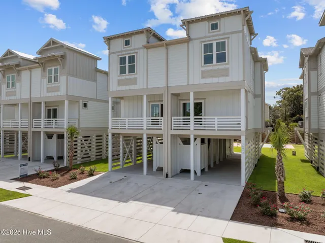 $1,690,000 | 209 Spartanburg Avenue, Unit 1 & 2, Carolina Beach, NC 28428