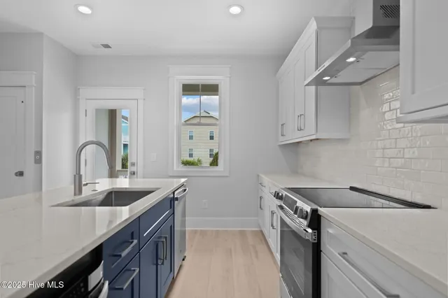 $1,690,000 | 209 Spartanburg Avenue, Unit 1 & 2, Carolina Beach, NC 28428