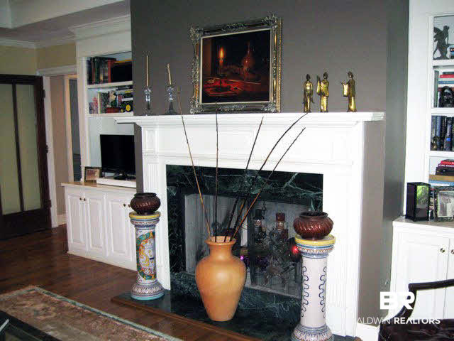22852 High Ridge Road Fairhope, AL 36532 - Photo 8 of 26 Custom Built Ins