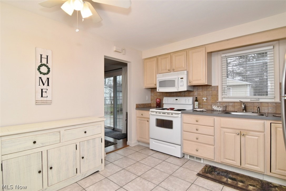 6419 Longridge Road Cleveland, OH 44124 - Photo 13 of 38