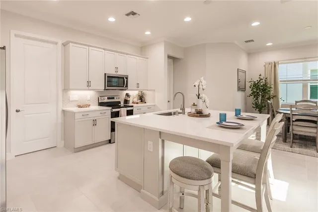 $6,500 | 7263 Cayo Coco Lane, Naples, FL 34113