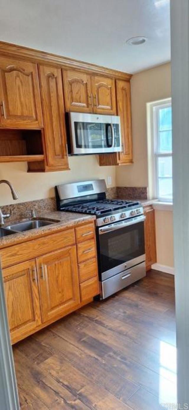 1651 Braddon Way, Unit B El Cajon, CA 92021 - Photo 4 of 7