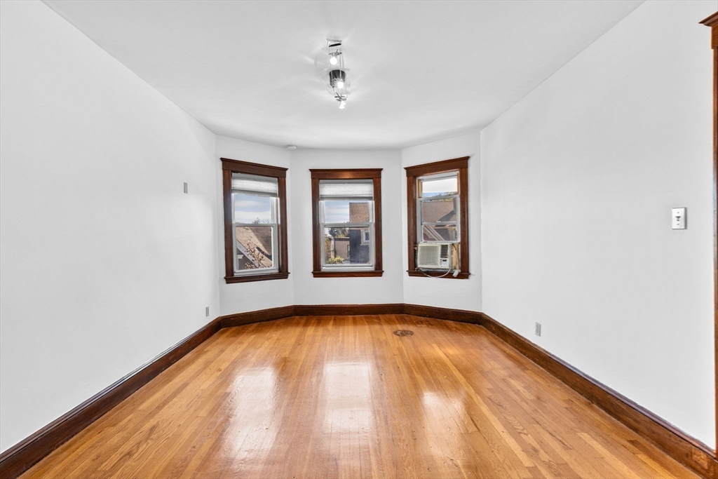 25 Whitby Terrace, Unit 3 Boston, MA 02125 - Photo 6 of 35
