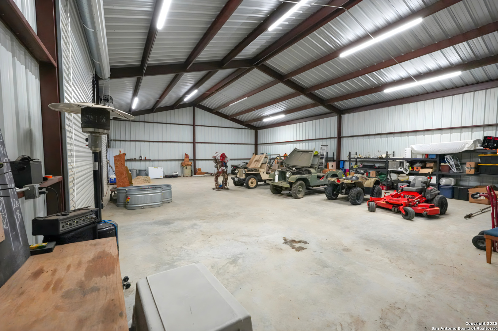 11190 Jarratt Road Atascosa, TX 78002 - Photo 15 of 29