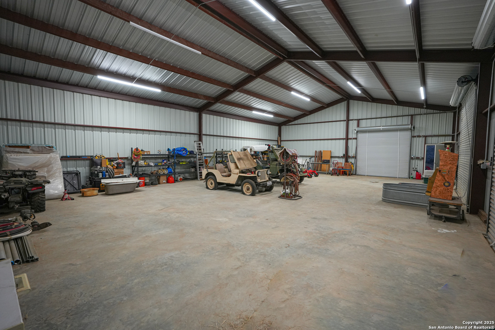 11190 Jarratt Road Atascosa, TX 78002 - Photo 16 of 29