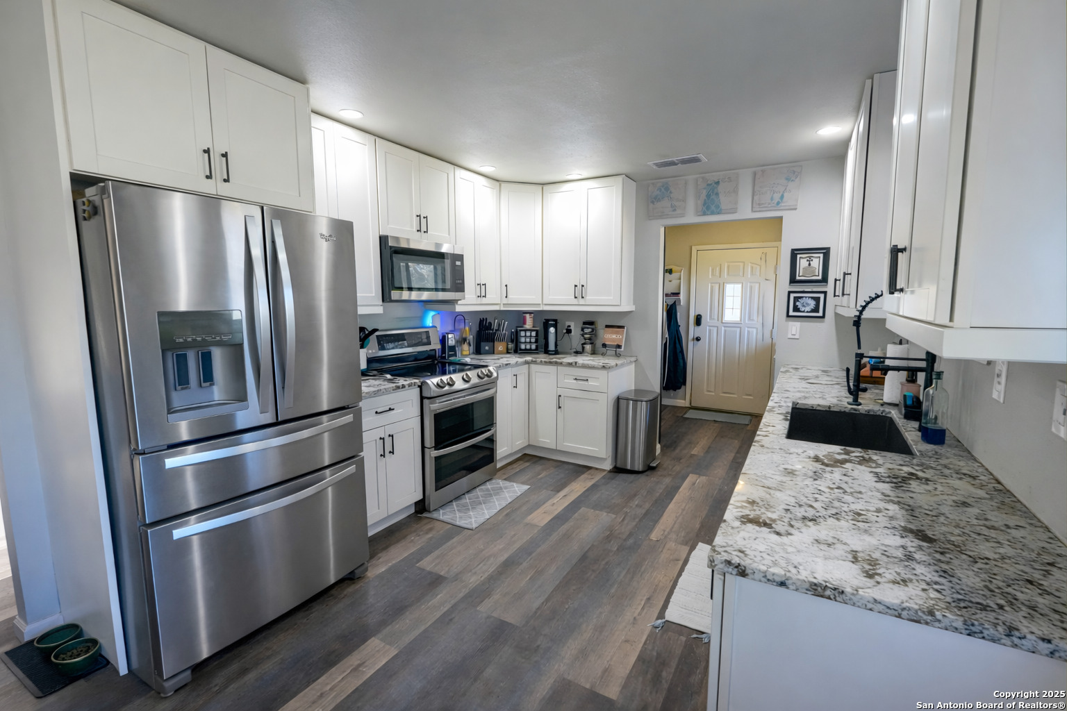 11190 Jarratt Road Atascosa, TX 78002 - Photo 23 of 29