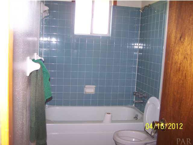 811 Graham Road Cantonment, FL 32533 - Photo 13 of 16 Gallery Image 13