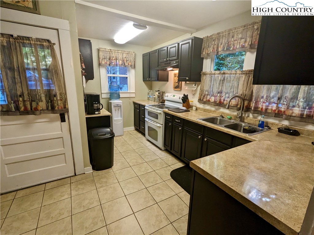 46 Tree Farm Spruce Pine, NC 28777 - Photo 3 of 41