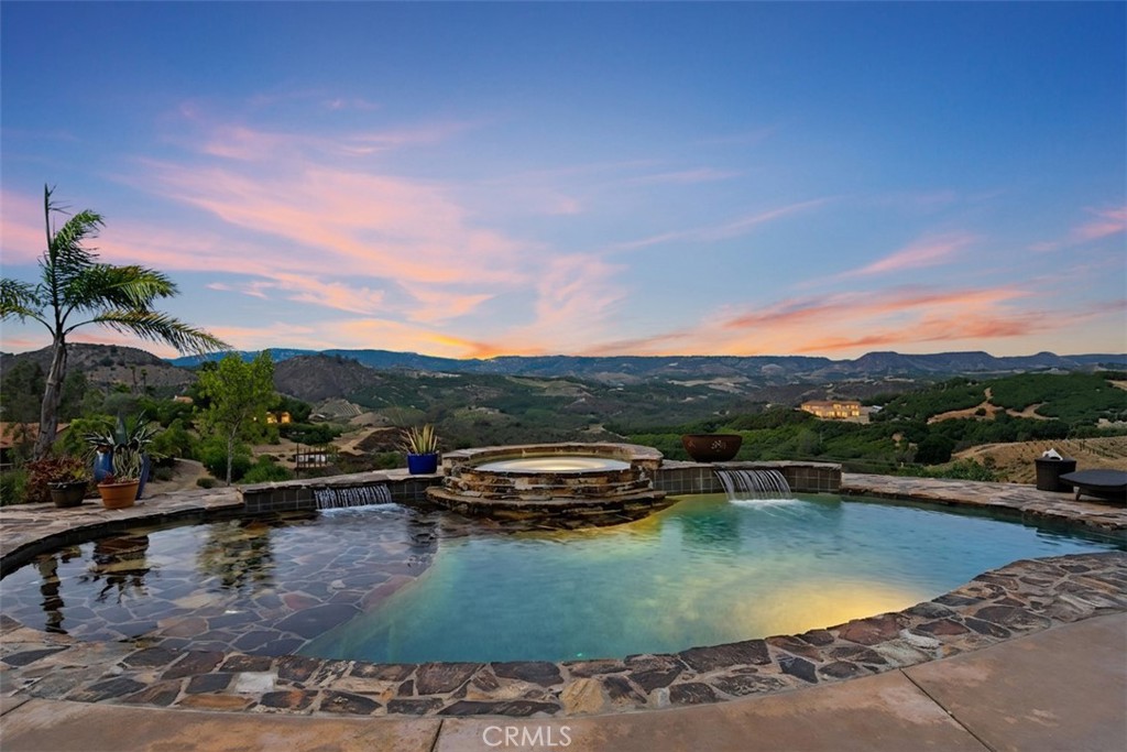 4106 Rock Mountain Road Fallbrook, CA 92028 - Photo 3 of 36 Gallery Image 3