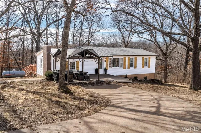 $229,900 | 656 B Watson Road, Sullivan, MO 63080