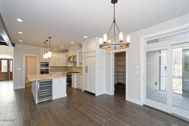 $934,395 | 8 Mapleton Court, Clifton Park, NY 12065