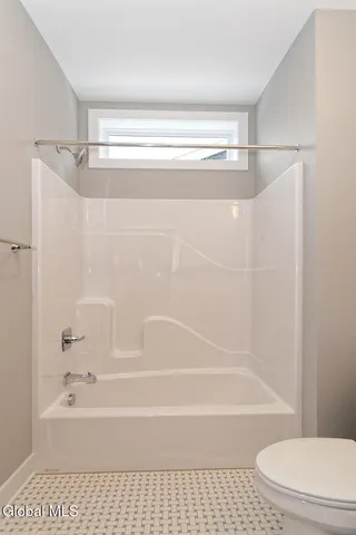 $934,395 | 8 Mapleton Court, Clifton Park, NY 12065