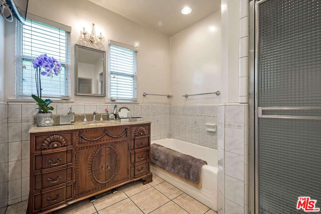 3734 Lorado Way View Park, CA 90043 - Photo 27 of 41