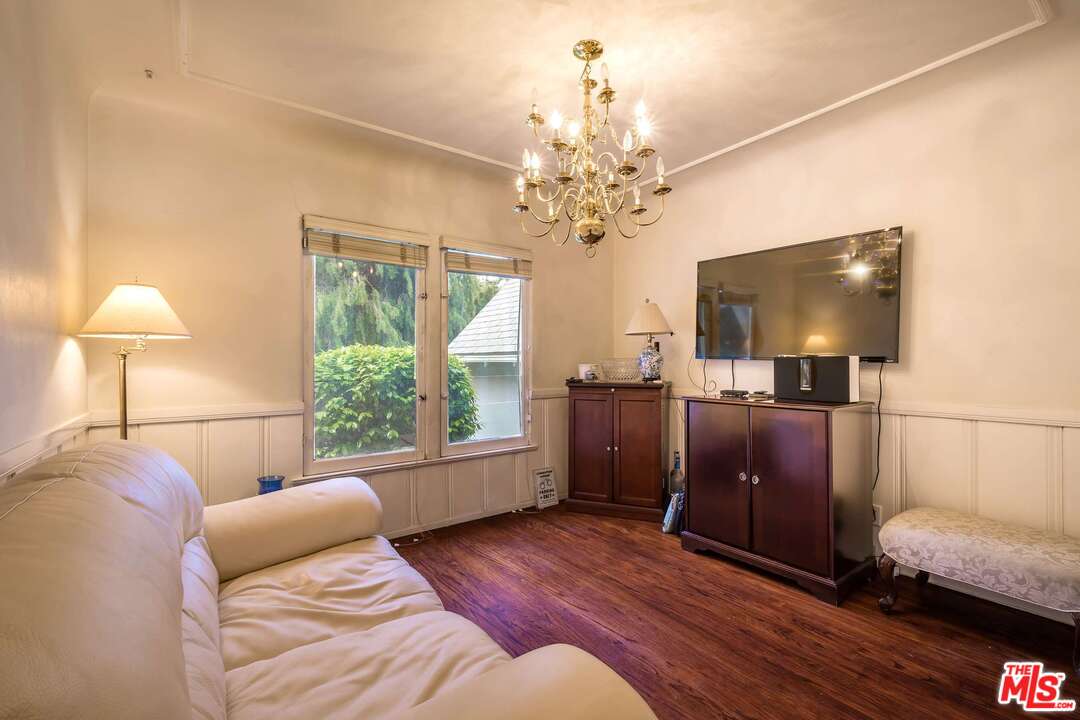 3734 Lorado Way View Park, CA 90043 - Photo 28 of 41