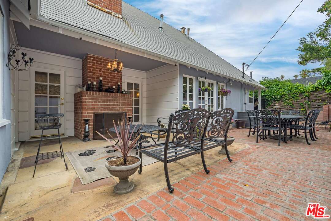 3734 Lorado Way View Park, CA 90043 - Photo 36 of 41