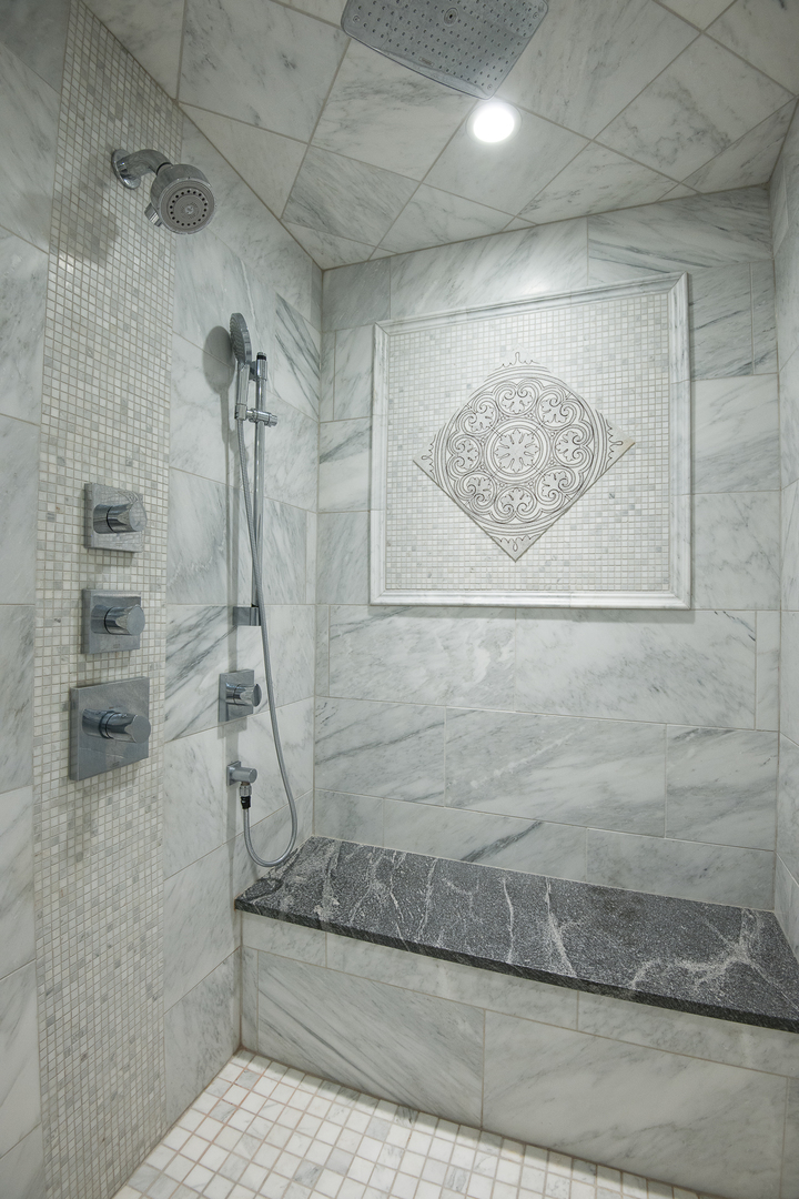 Undisclosed Address Riverwoods, IL 60015 - Photo 33 of 33 a bathroom with a shower