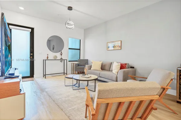 $3,100 | 8055 Northwest 104th Avenue, Unit 2, Doral, FL 33178