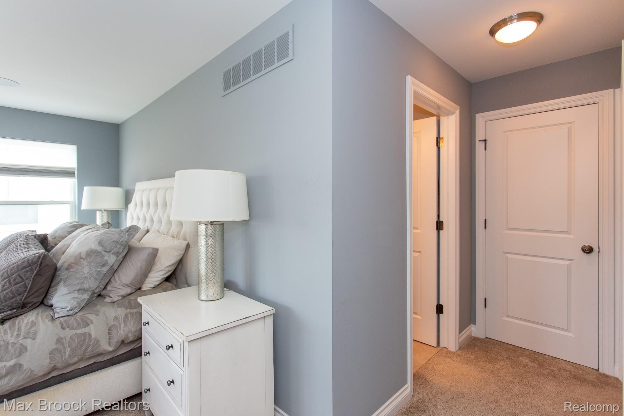 2691 Harvard Road Berkley, MI 48072 - Photo 35 of 58 cgh-81.jpg