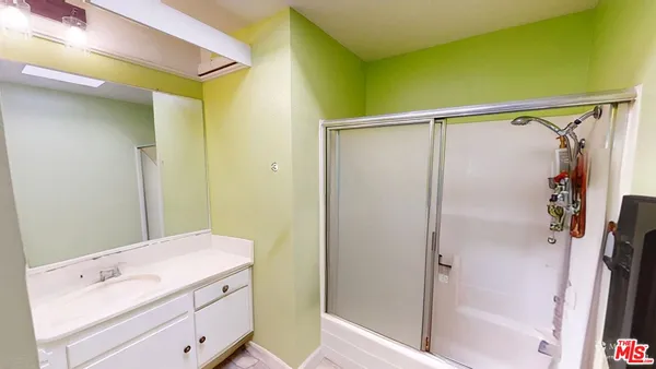 $919,000 | 21 Northwoods Lane, La Crescenta, CA 91214