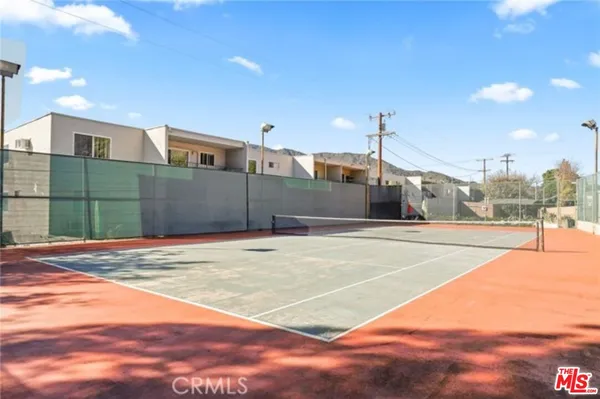 $919,000 | 21 Northwoods Lane, La Crescenta, CA 91214