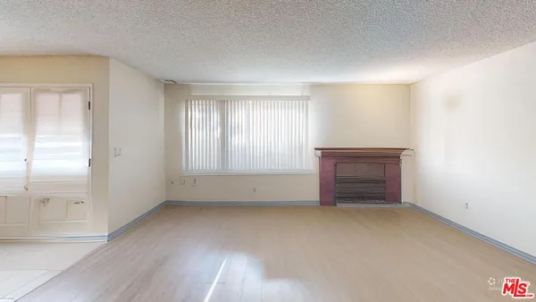 $919,000 | 21 Northwoods Lane, La Crescenta, CA 91214