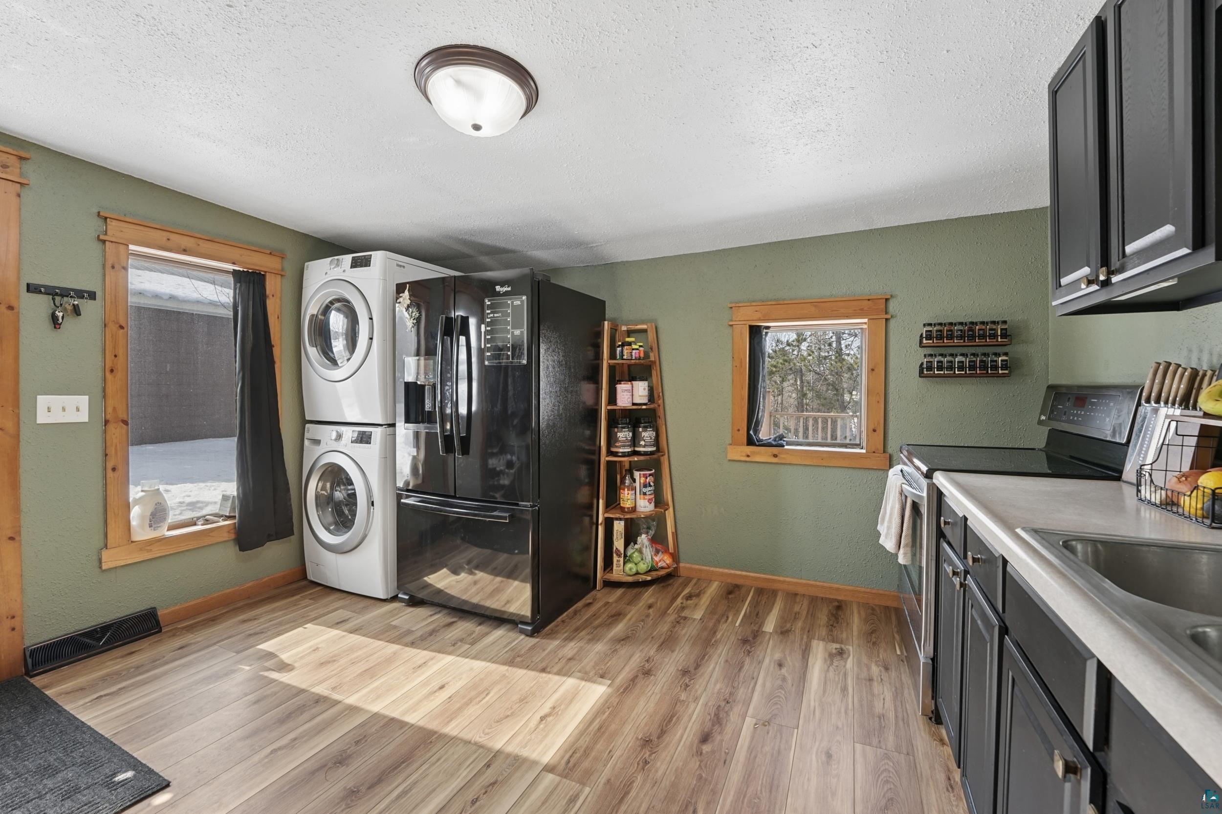 911 Spring Lake Road Cloquet, MN 55720 - Photo 7 of 23