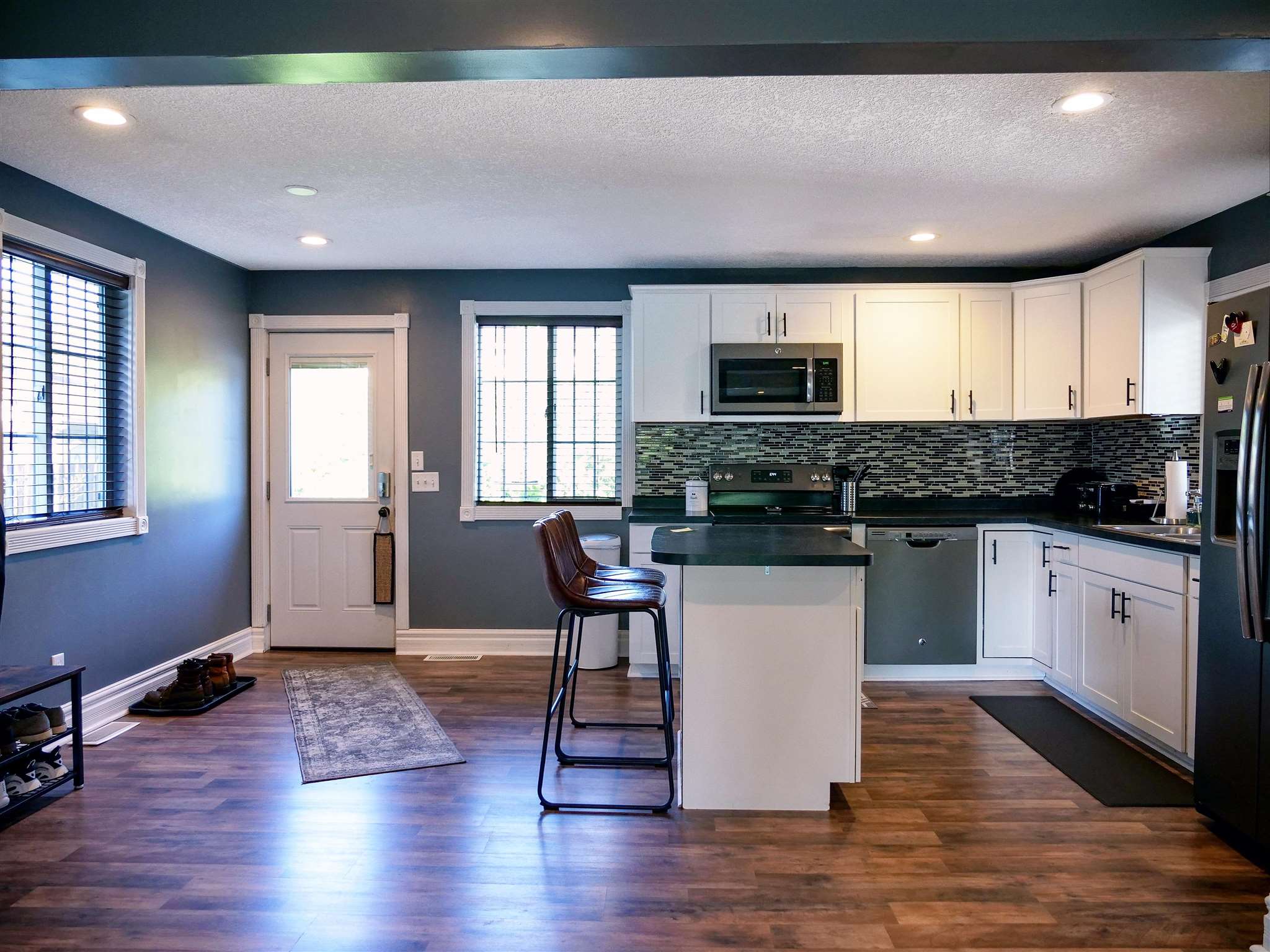 5402 Riviera Drive Fort Wayne, IN 46825 - Photo 11 of 25 Gallery Image 11