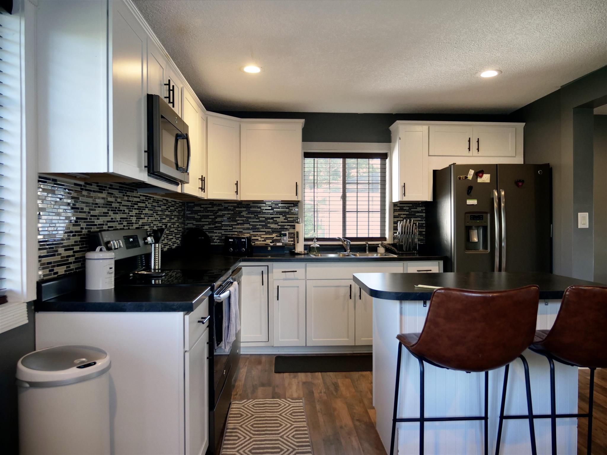 5402 Riviera Drive Fort Wayne, IN 46825 - Photo 13 of 25 Gallery Image 13