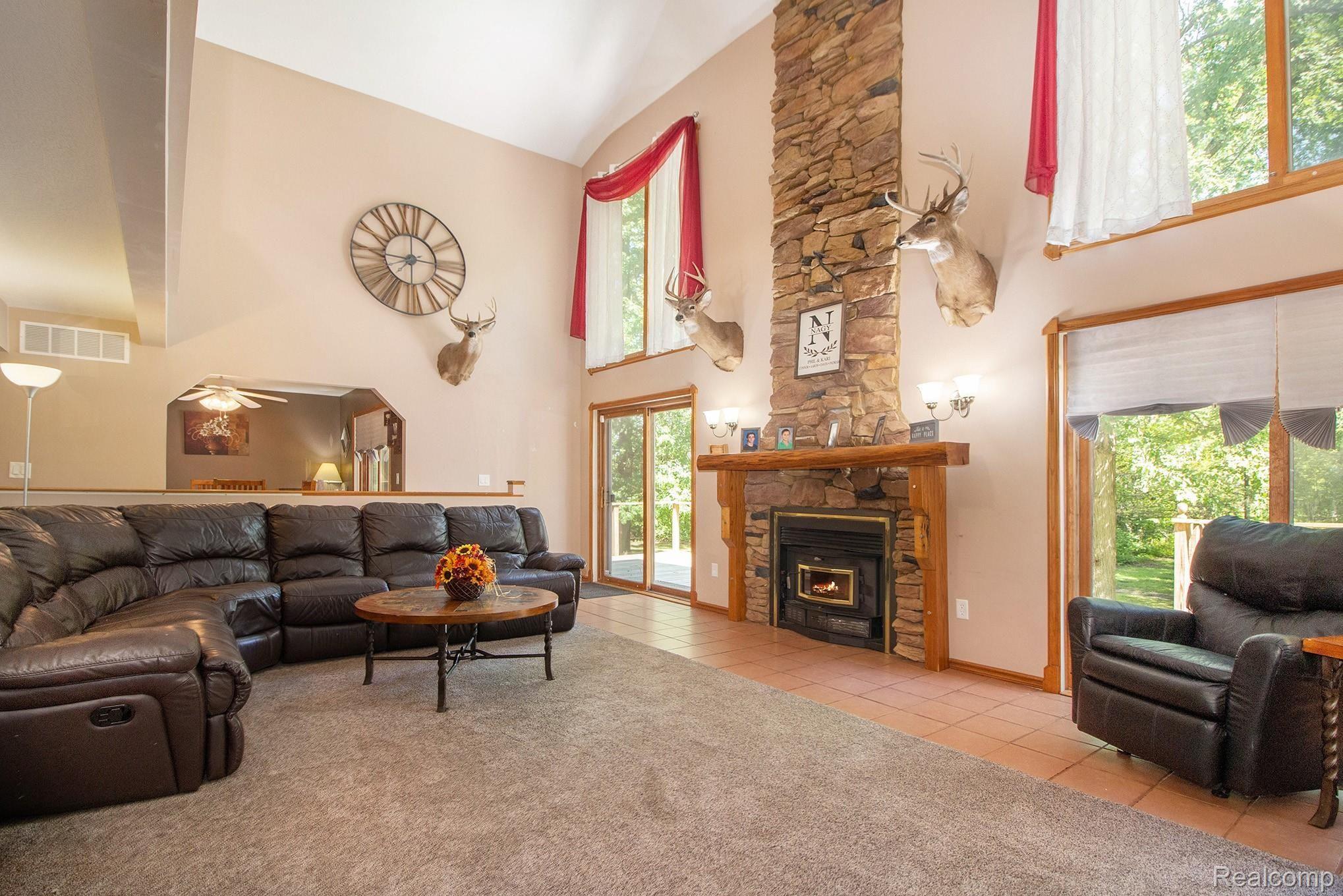 3418 Mentel Road Monroe, MI 48162 - Photo 4 of 29 4 - Great Room.jpg
