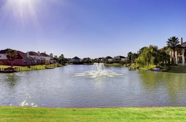 $3,200 | 2819 Lake Shore Harbour Drive, Missouri City, TX 77459