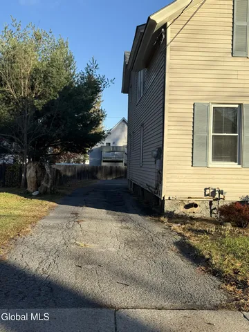 $1,600 | 30 Lexington Avenue, Unit 1, Glens Falls, NY 12801