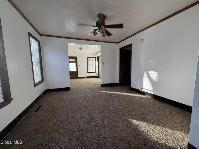 $1,600 | 30 Lexington Avenue, Unit 1, Glens Falls, NY 12801