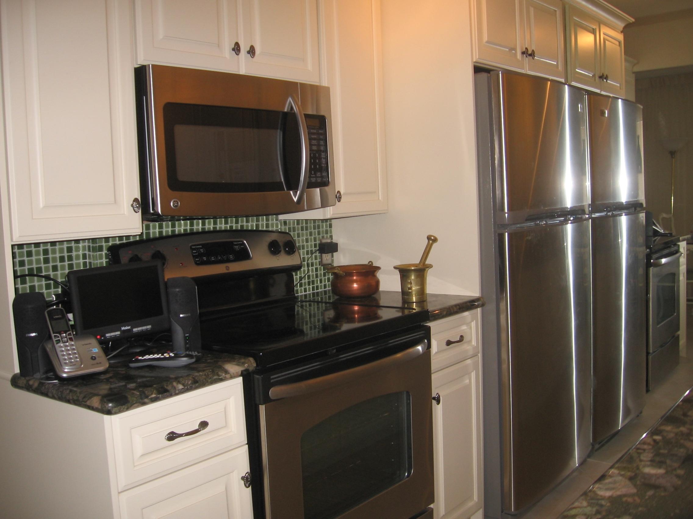 4066 Exeter Boca Raton, FL 33434 - Photo 5 of 11 KITCHEN